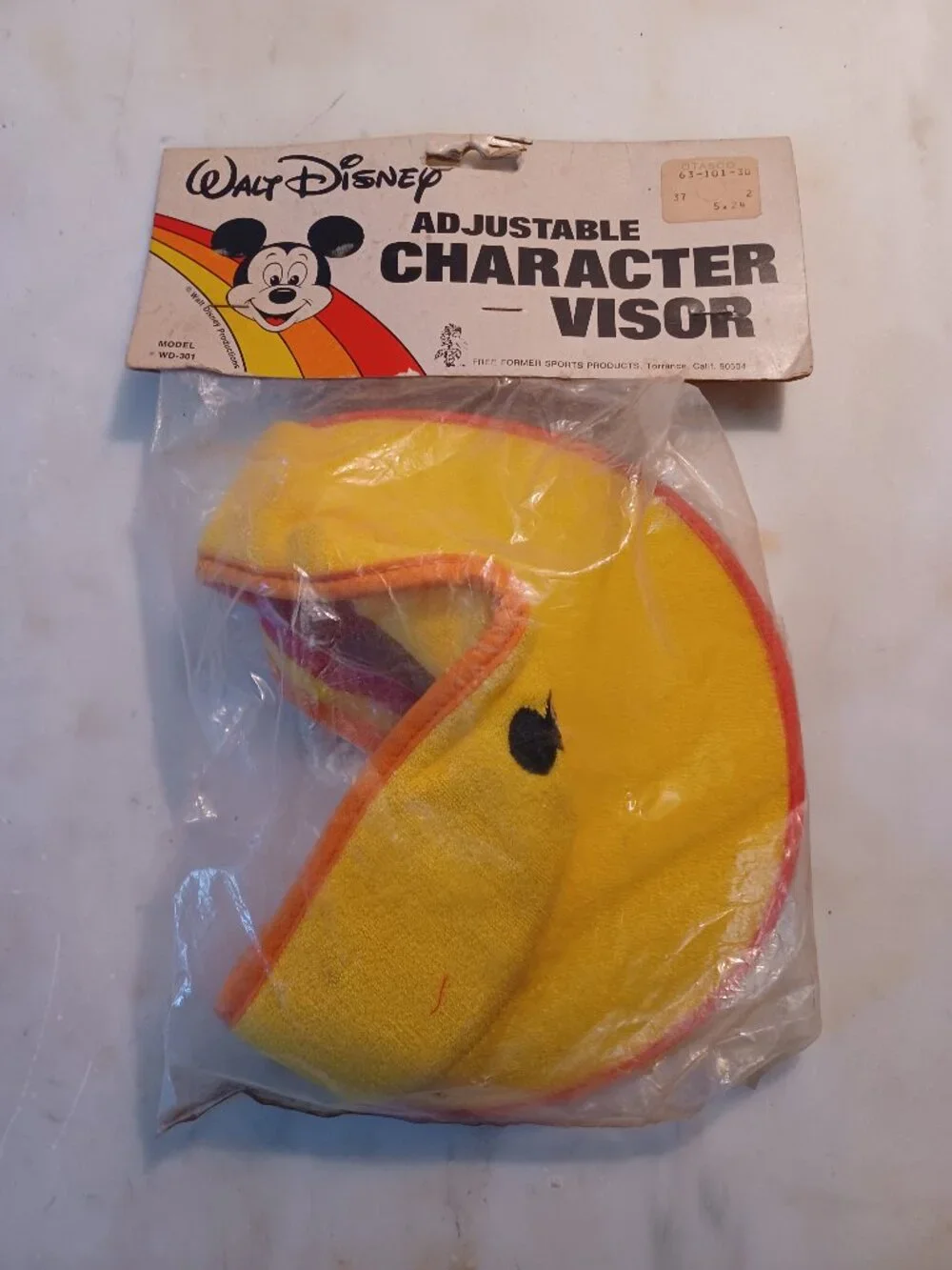 Vintage Disney Mickey Mouse Yellow Terry Visor NOS WD-301 Damaged